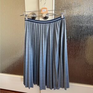 Tommy Hilfiger Elegant Gray Pleated Skirt